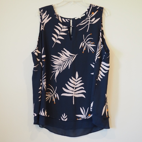 Violet & Claire Tops - Violet & Claire Sleeveless Top